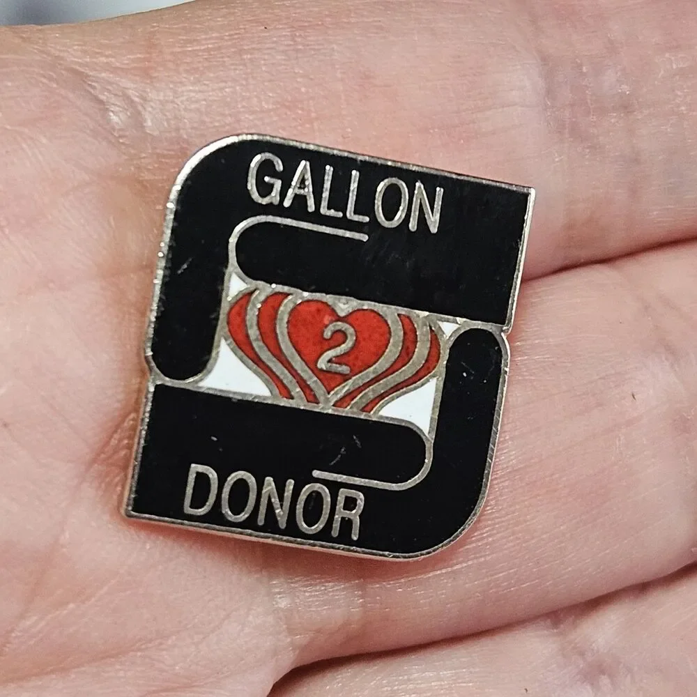 2 Gallon Blood Donor Black White Red Heart Enamel Lapel Pin